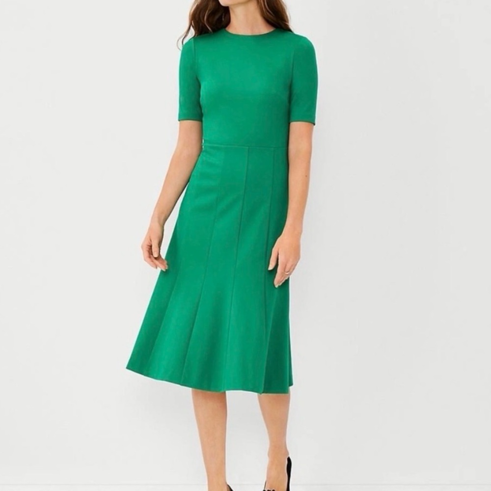 Ann Taylor short sleeve flare dress in vibrant green